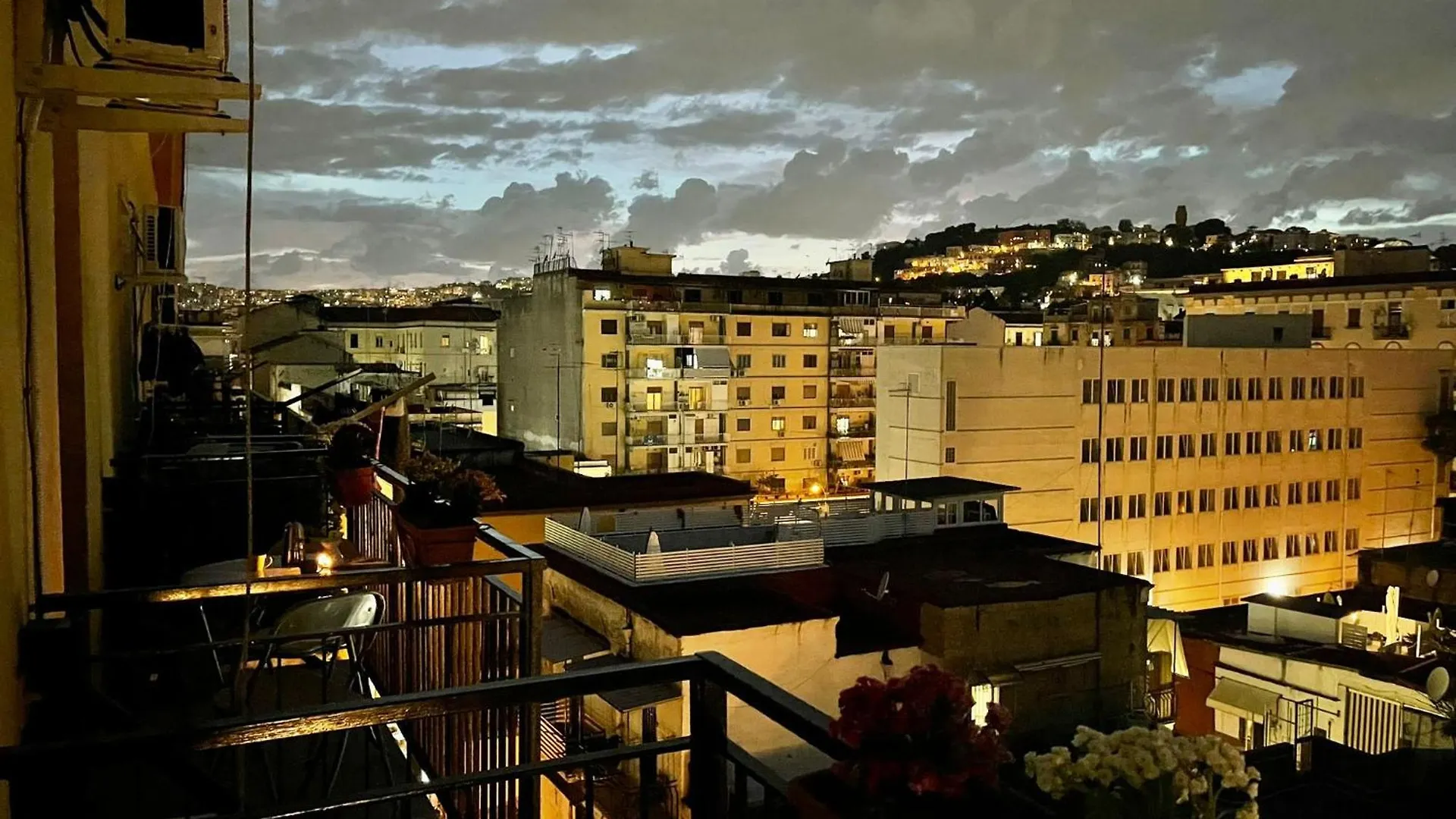 Lory'S House Naples Apartment 0*,  Italy